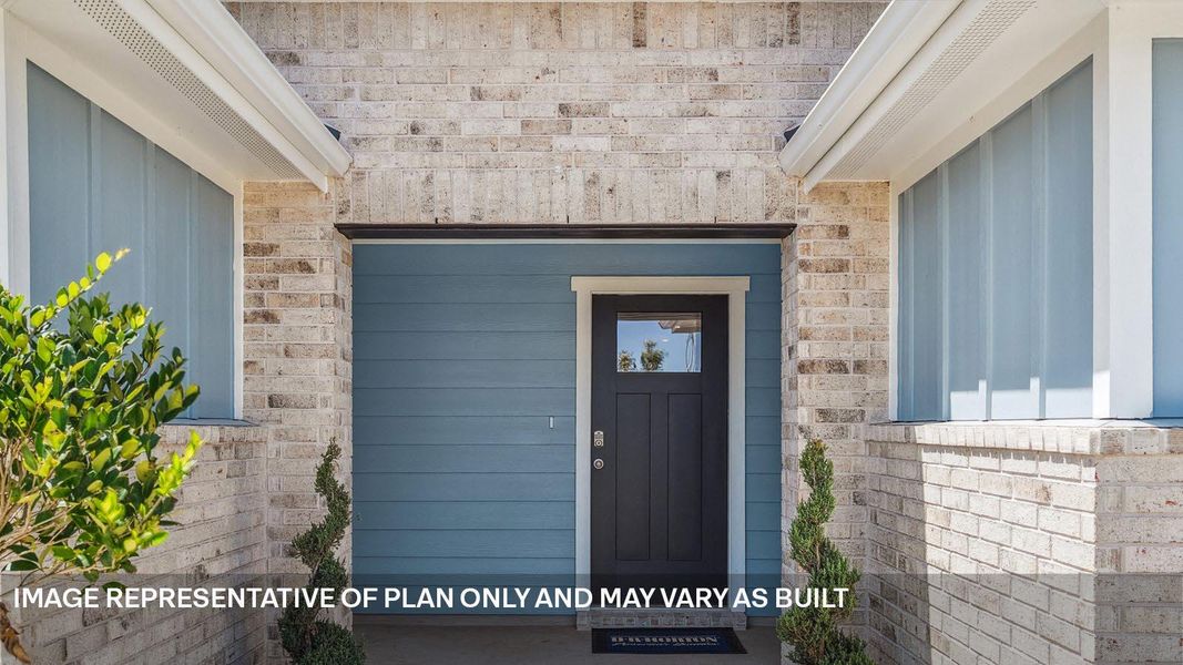 Exterior details and patio area of a home in Thunder Rock, Marble Falls (Image 4).