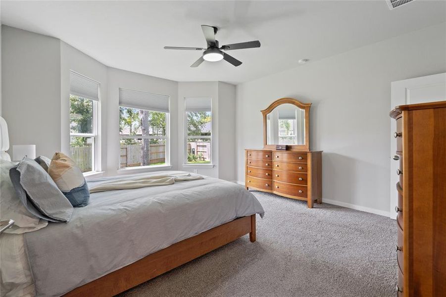 Bay-window bump out with sitting area