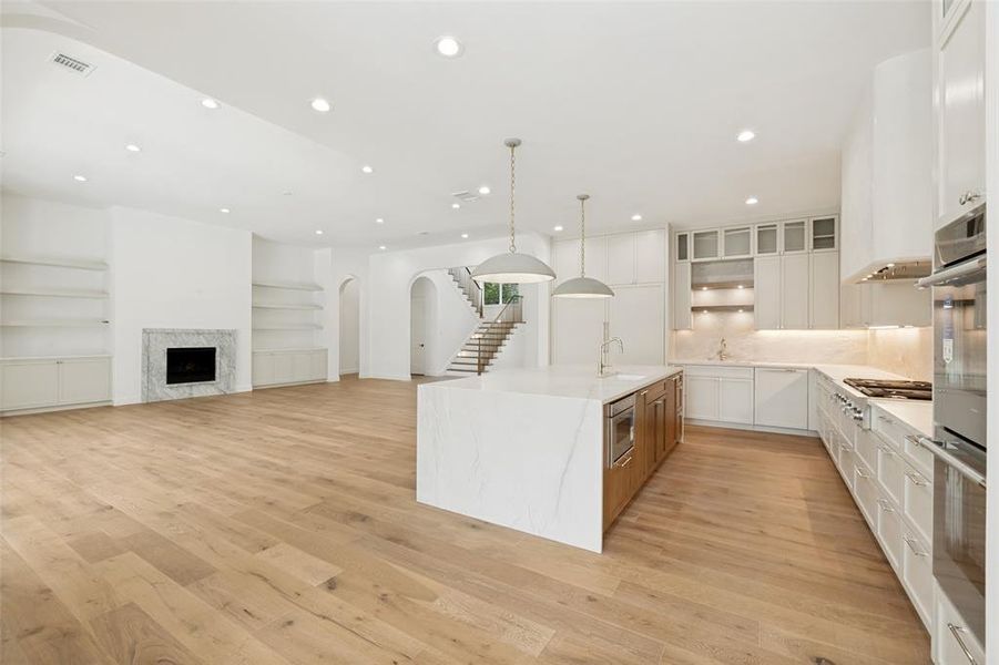 Furnished interior view inside a new home in , Dallas (Image 9).