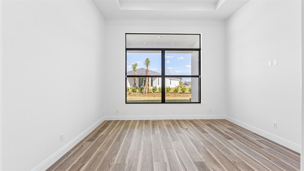 Spacious, unfurnished interior of a new home in , Port St. Lucie (Image 16).