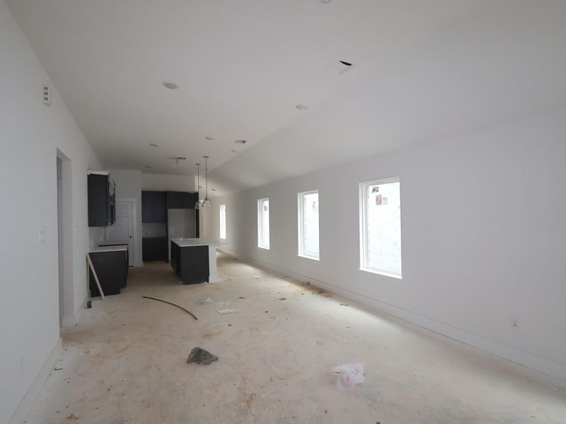 Spacious, unfurnished interior of a new home in Sorella, Tomball (Image 24). Spacious, unfurnished interior of a new home in Sorella, Tomball (Image 24).