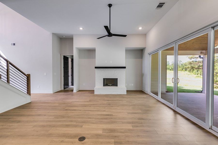 Spacious, unfurnished interior of a new home in Harmon Springs, Carrollton (Image 35).