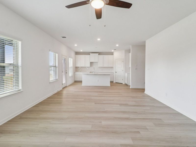 Spacious, unfurnished interior of a new home in Royal Crest, San Antonio (Image 11). Spacious, unfurnished interior of a new home in Royal Crest, San Antonio (Image 11).