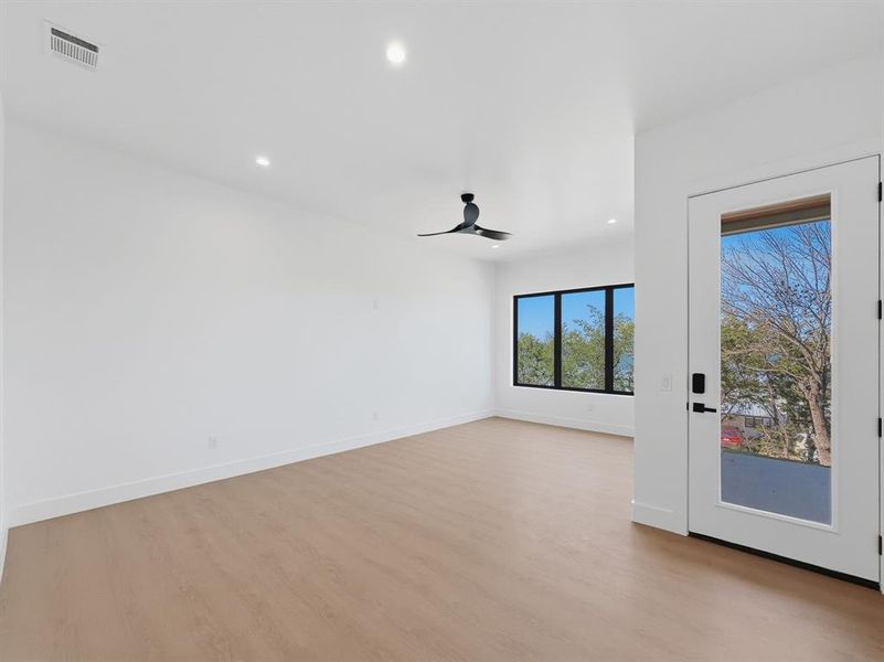 Spacious, unfurnished interior of a new home in , Graford (Image 21).