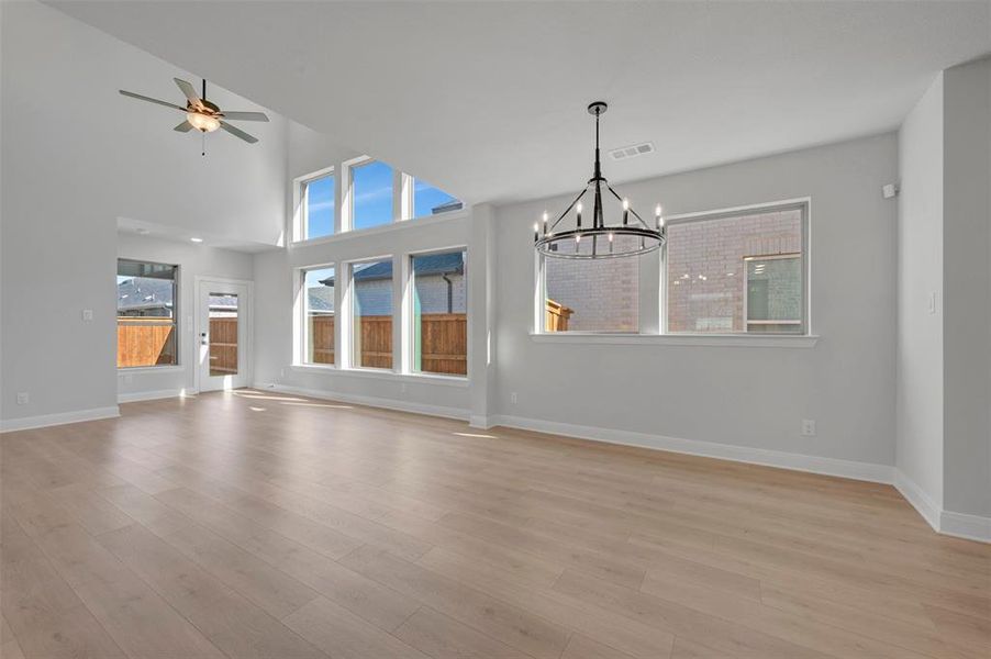 Spacious, unfurnished interior of a new home in Creekshaw – Gardens, Royse City (Image 21).