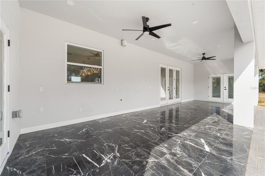 Spacious, unfurnished interior of a new home in , Ocala (Image 24).