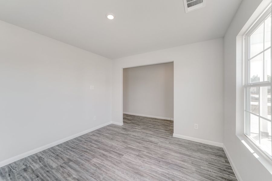 Representative unfurnished interior of a home built from the Jefferson by National HomeCorp in Lincolnton, Lincolnton (Image 31).