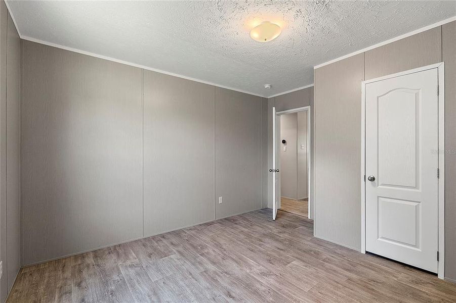 Spacious, unfurnished interior of a new home in , Astatula (Image 16).