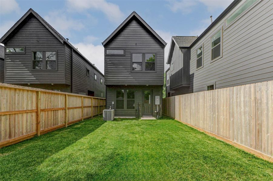Exterior details and patio area of a home in , Houston (Image 26).