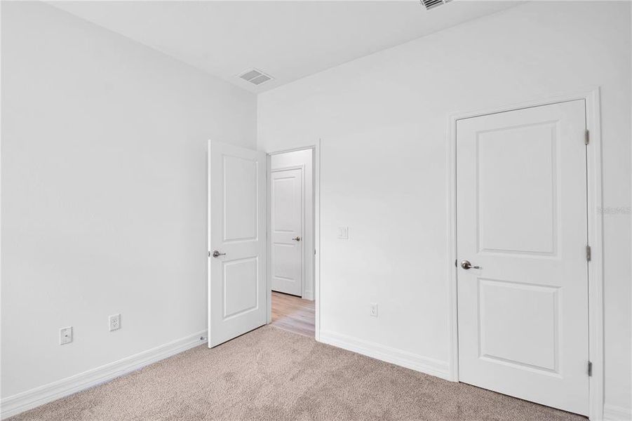 Spacious, unfurnished interior of a new home in , Ocala (Image 41).
