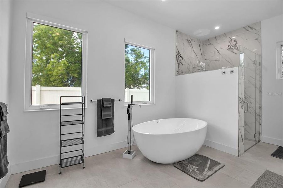 Furnished interior view inside a new home in , Sarasota (Image 5).