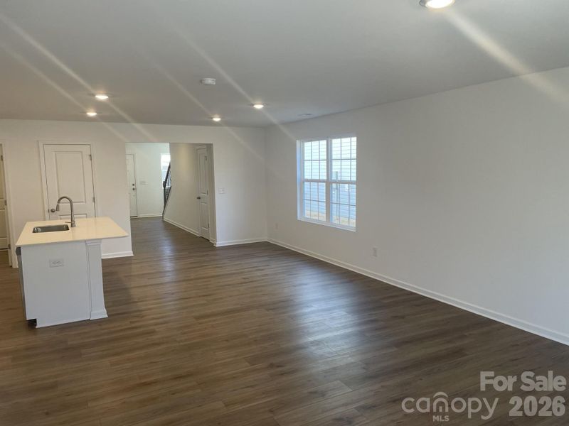 Spacious, unfurnished interior of a new home in Bakers Creek, Kannapolis (Image 8).