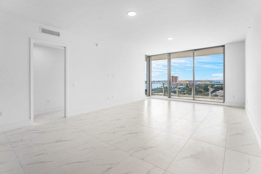 006-220LakeShoreDrive-1415-LakePark-FL-3