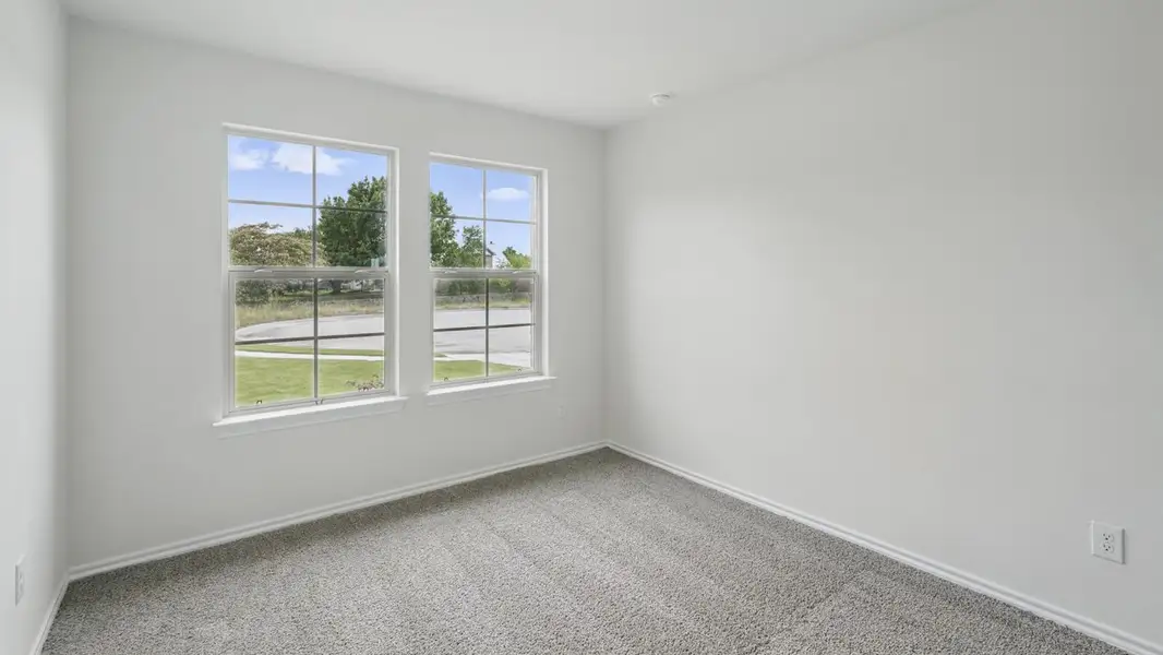Spacious, unfurnished interior of a new home in Riverfield, Josephine (Image 20).