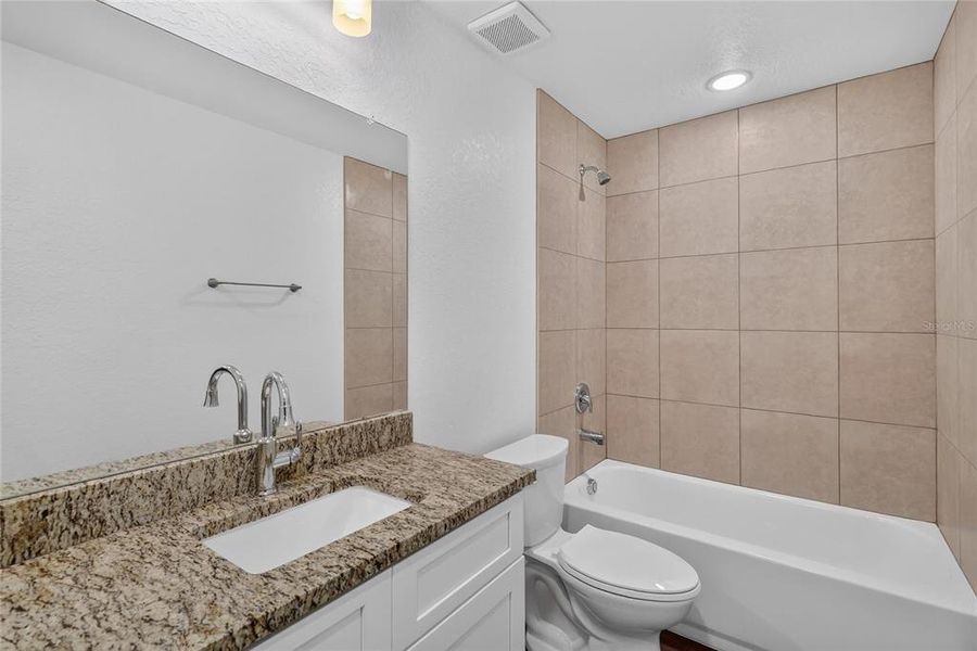 Furnished interior view inside a new home in , Auburndale (Image 9).