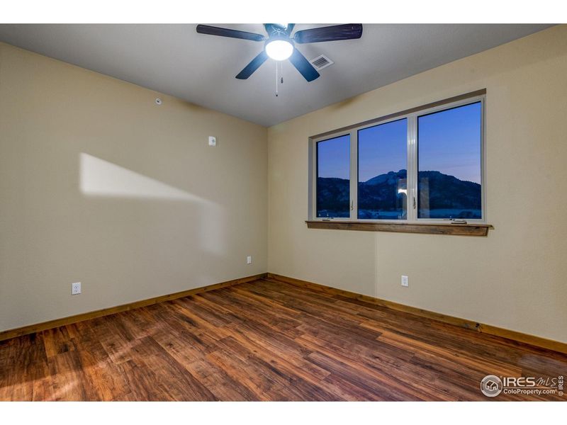 Spacious, unfurnished interior of a new home in , Estes Park (Image 18).