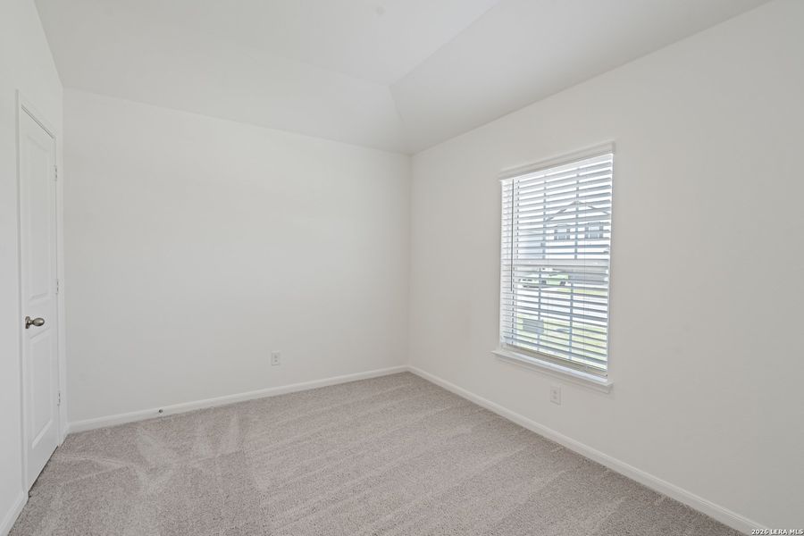 Spacious, unfurnished interior of a new home in Luckey Ranch, San Antonio (Image 24).
