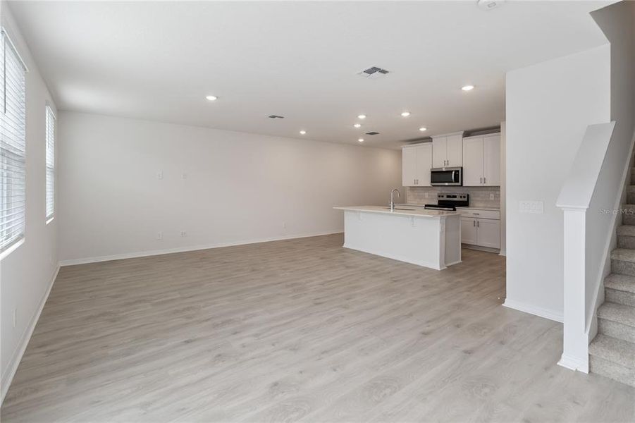 Spacious, unfurnished interior of a new home in , St. Cloud (Image 20).