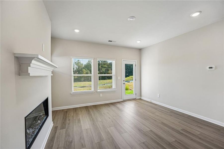 Spacious, unfurnished interior of a new home in Hemingway - Reserve Series, Cumming (Image 44).