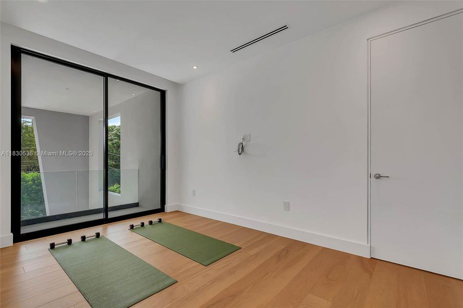 Furnished interior view inside a new home in , Pinecrest (Image 37).