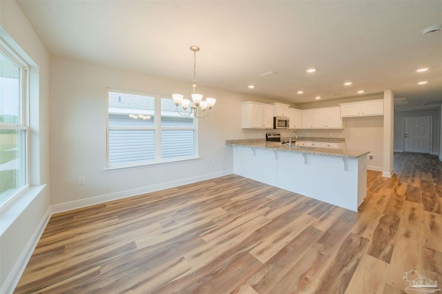 Spacious, unfurnished interior of a new home in Westpointe Place, Pensacola (Image 7).