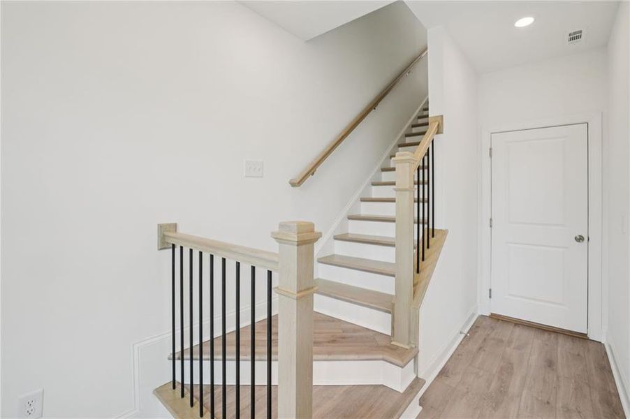 Spacious, unfurnished interior of a new home in Waterhaven, Cumming (Image 13).
