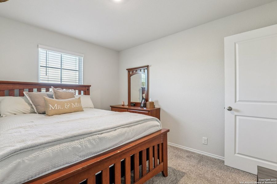Furnished interior view inside a new home in The Links at River Bend, Floresville (Image 29). Furnished interior view inside a new home in The Links at River Bend, Floresville (Image 29).