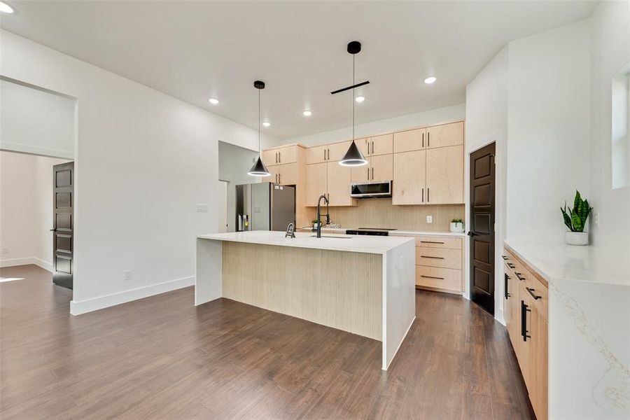 Furnished interior view inside a new home in , Fort Worth (Image 10). Furnished interior view inside a new home in , Fort Worth (Image 10).