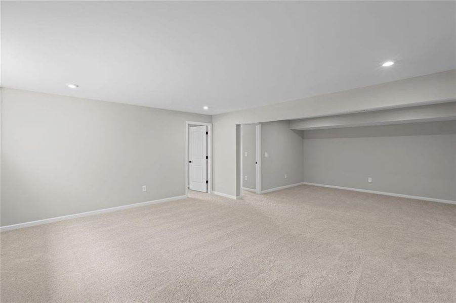 Spacious, unfurnished interior of a new home in Villas at Gold Creek, Dawsonville (Image 31).