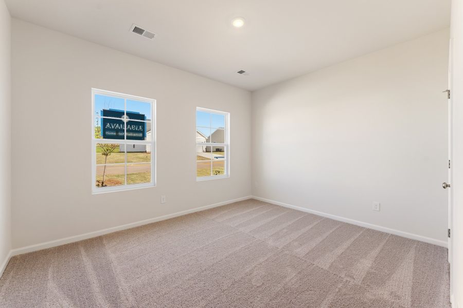 Spacious, unfurnished interior of a new home in Radley Place, Chesnee (Image 22).