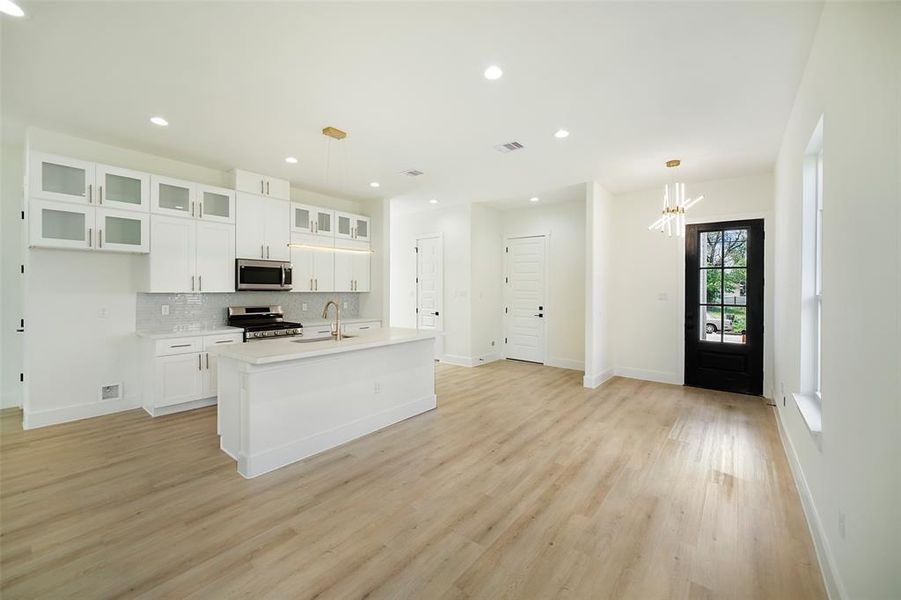 Image 33 of a home in .