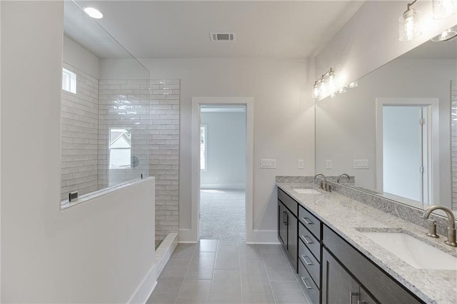 Furnished interior view inside a new home in , Buford (Image 20).