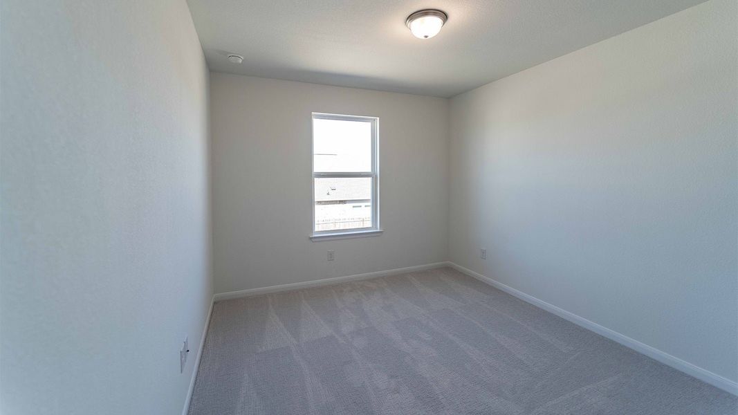 Spacious, unfurnished interior of a new home in Santa Rita Ranch, Liberty Hill (Image 38).