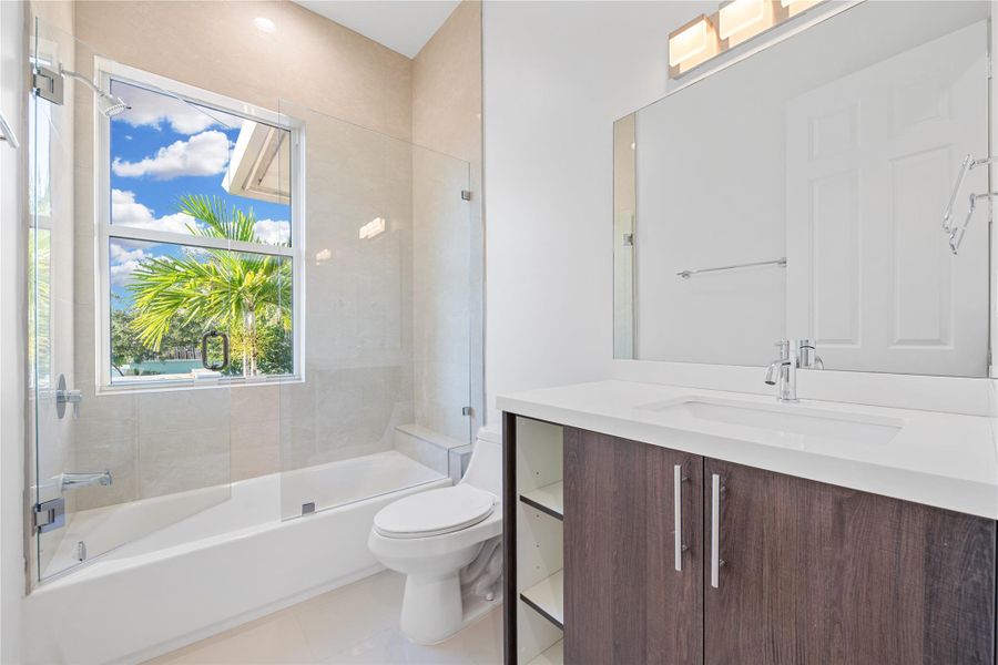 Furnished interior view inside a new home in , Fort Lauderdale (Image 4).