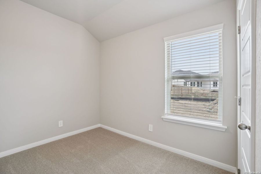 Spacious, unfurnished interior of a new home in Royal Crest, San Antonio (Image 35).