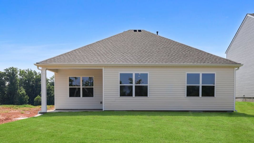 Exterior details and patio area of a home in Foxbank, Gray Court (Image 3).