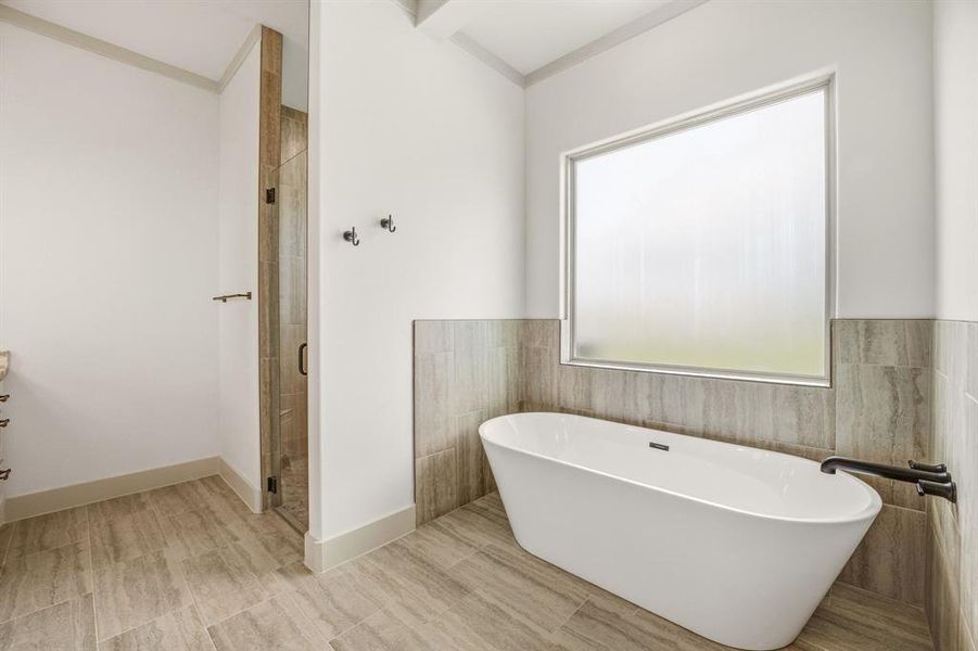Furnished interior view inside a new home in , Glen Rose (Image 12).