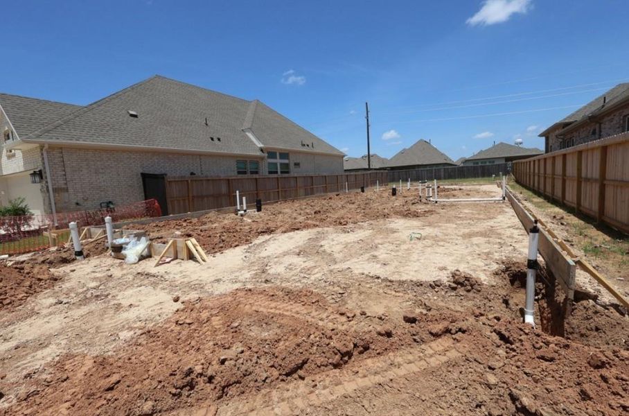 Every foundation at DWH is engineered and it’s inspected three times! We do not do “batch” testing. Rest easy knowing your foundation comes with a 10 year warranty. Every foundation at DWH is engineered and it’s inspected three times! We do not do “batch” testing. Rest easy knowing your foundation comes with a 10 year warranty.