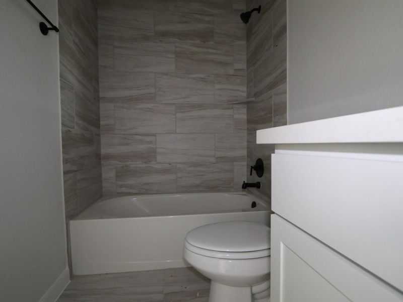 Image 15 of a home in Cascades at Onion Creek. Image 15 of a home in Cascades at Onion Creek.