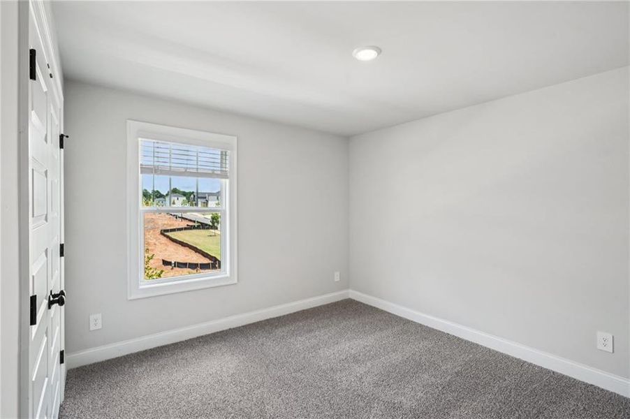 Spacious, unfurnished interior of a new home in Martin Springs - Estate Series, Lawrenceville (Image 16).