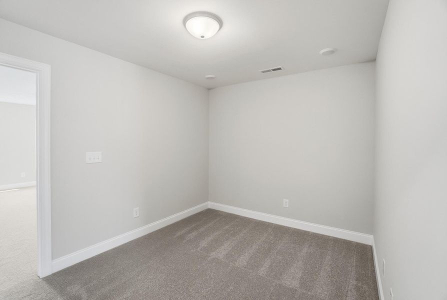 Spacious, unfurnished interior of a new home in Harrisburg Village Townhomes, Harrisburg (Image 38).