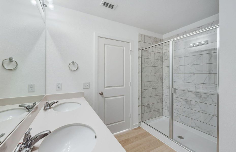 Furnished interior view inside a new home in Sunfield, Buda (Image 10).