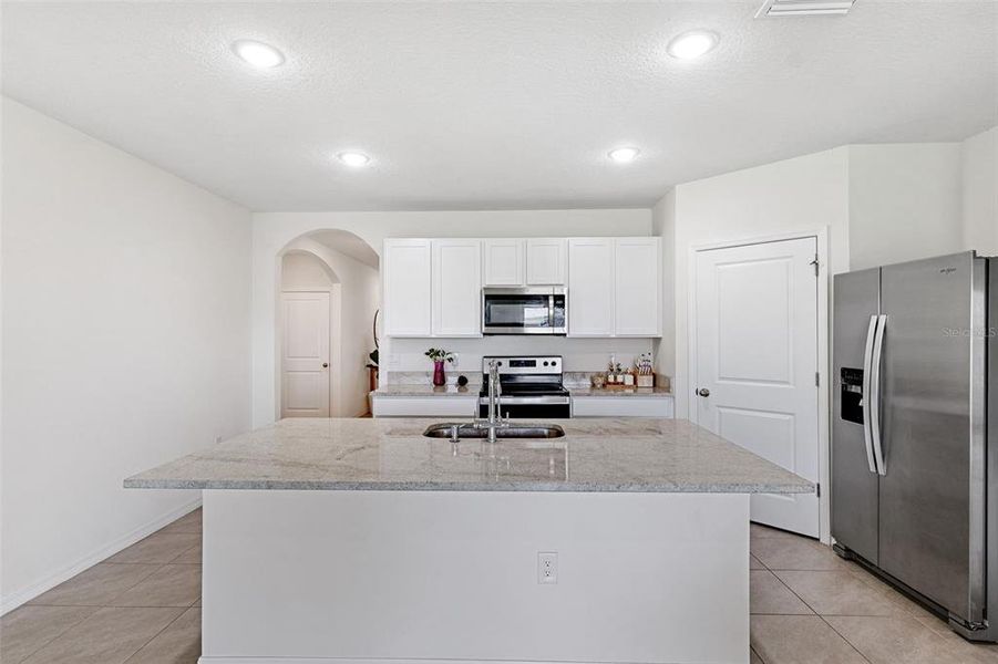 Furnished interior view inside a new home in , Wesley Chapel (Image 28).