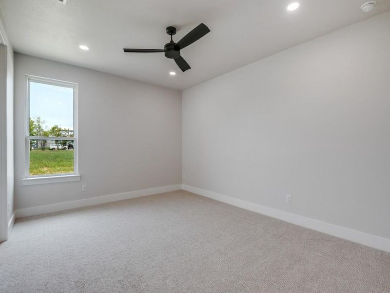 Spacious, unfurnished interior of a new home in , Mesquite (Image 18).