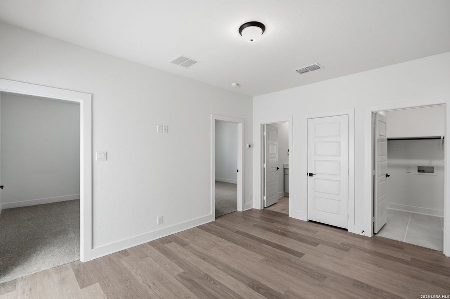 Spacious, unfurnished interior of a new home in Centero at Stone Oak, San Antonio (Image 24). Spacious, unfurnished interior of a new home in Centero at Stone Oak, San Antonio (Image 24).