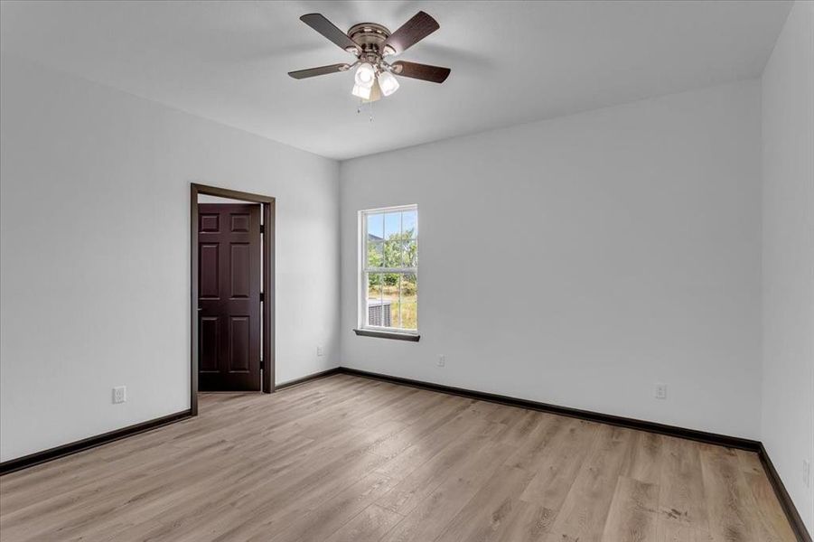 Spacious, unfurnished interior of a new home in , Whitesboro (Image 13).