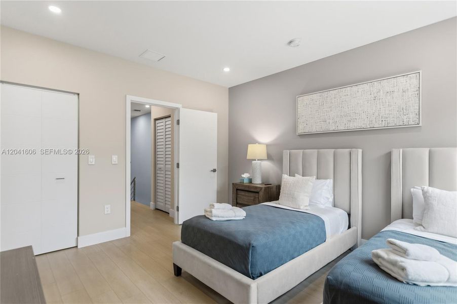 Furnished interior view inside a new home in , Fort Lauderdale (Image 11).