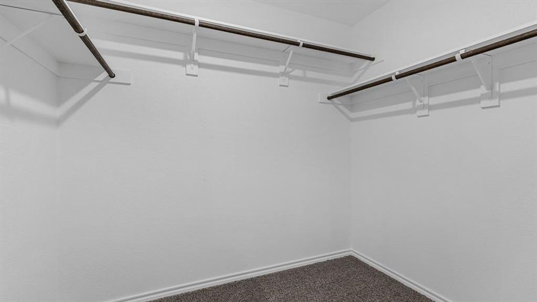 Spacious, unfurnished interior of a new home in Bel Air Village, Sherman (Image 18).