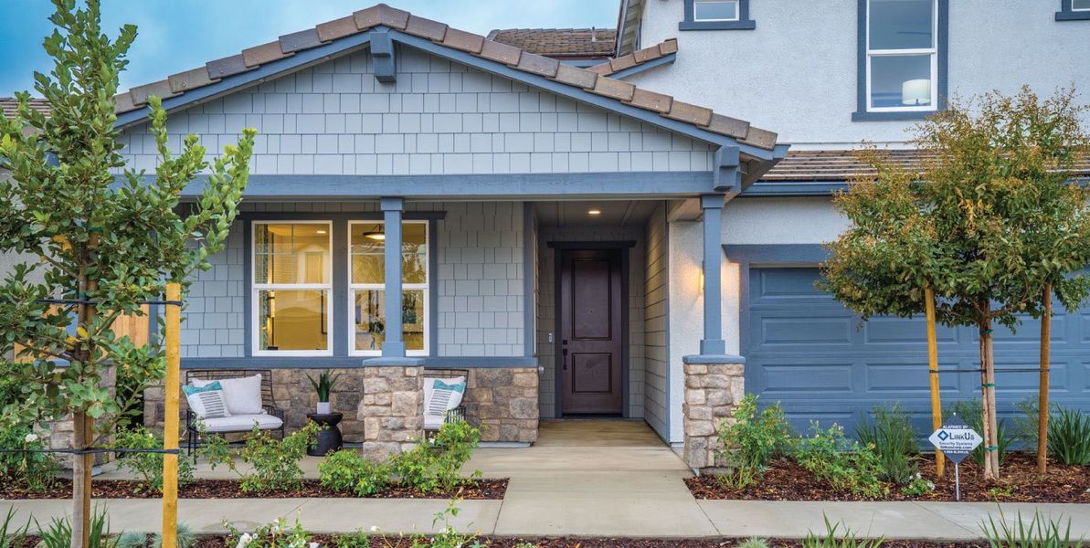 1440x724 Pine-Exterior-2 1440x724 Pine-Exterior-2