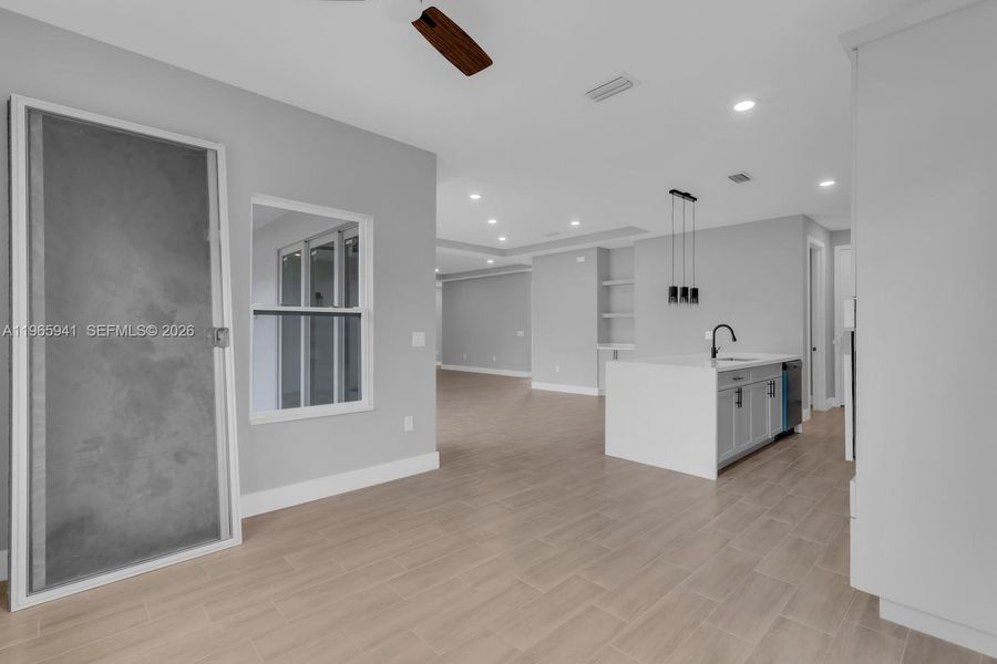 Spacious, unfurnished interior of a new home in , Palm Bay (Image 20). Spacious, unfurnished interior of a new home in , Palm Bay (Image 20).